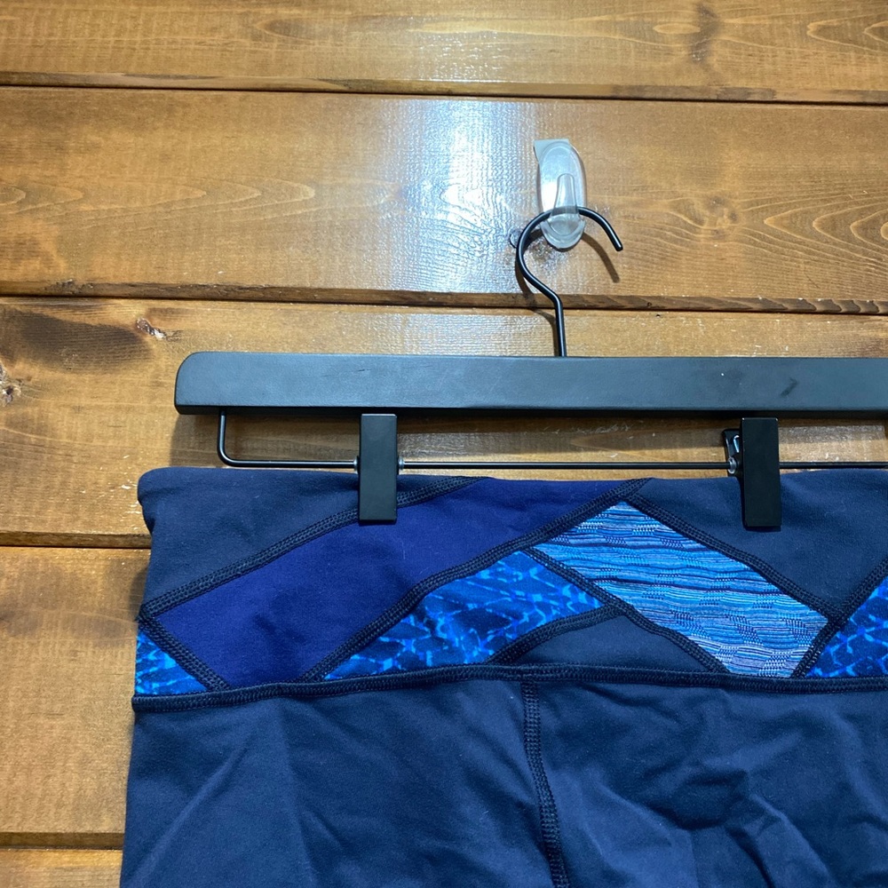 Lululemon Navy Blue Color Block Wunder Under Legg… - image 4